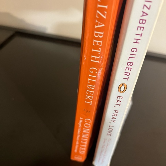 Elizabeth Gilbert. Two books; Eat Pray Love and Committed. - Picture 3 of 3